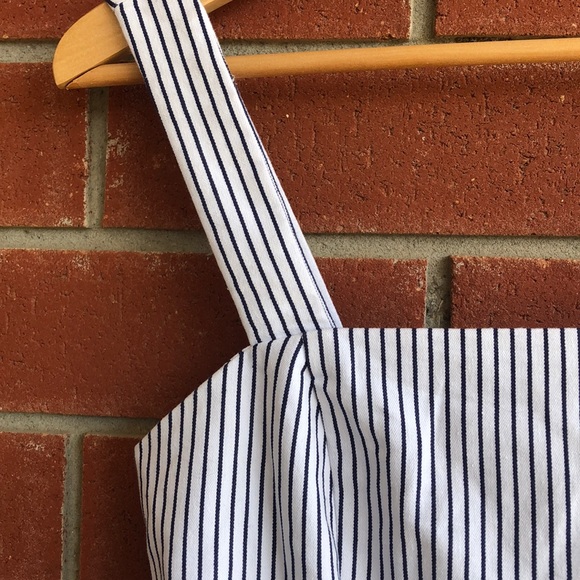 body hugging summer dress - Picture 3 of 3